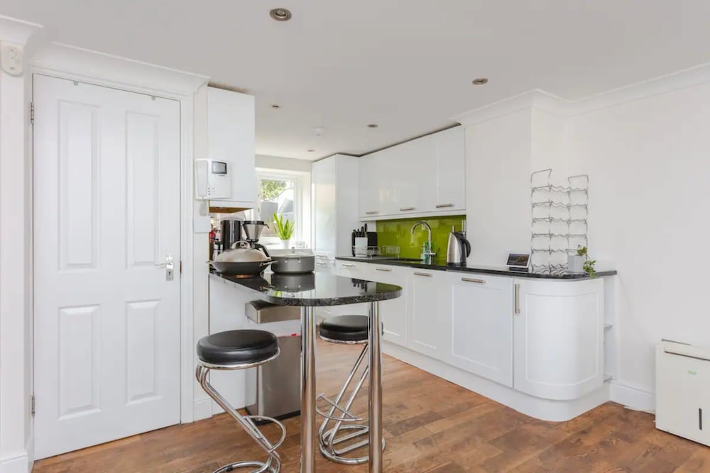 Stylish 3 Bedroom Home With Garden Near Kings Cross