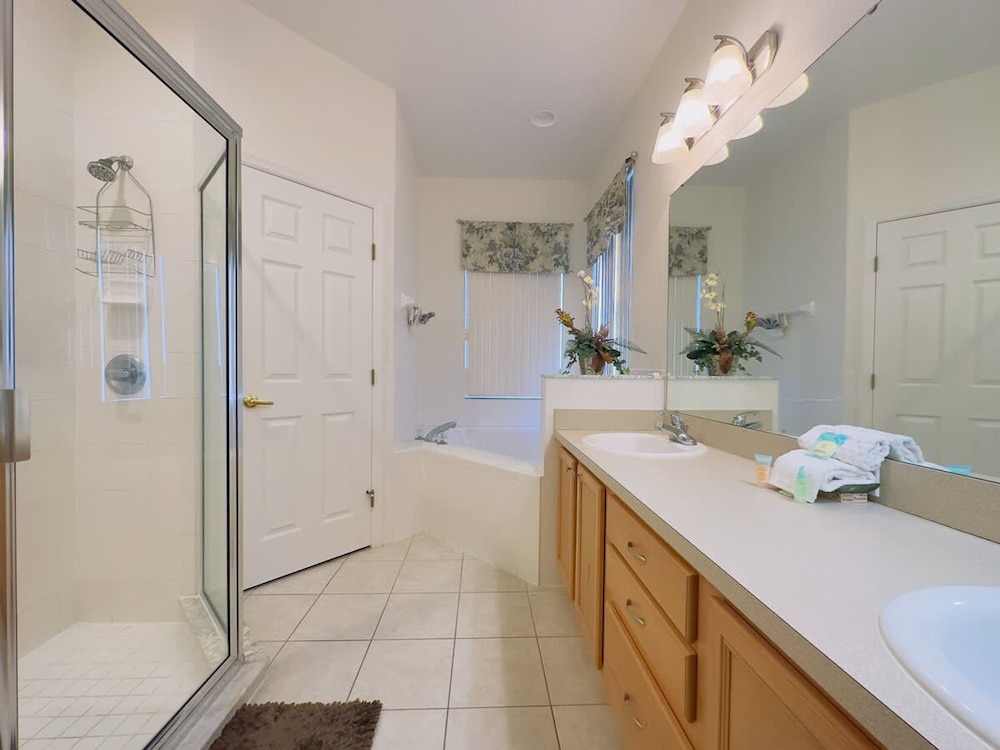 4Bd Pool Villa in Calabay Parc Close to Disney Sleeps 8