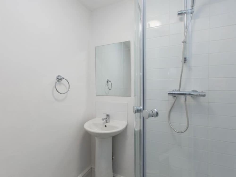 Crewe Vacations - Townhouse 166 Ruskin Rd - Property Image 8