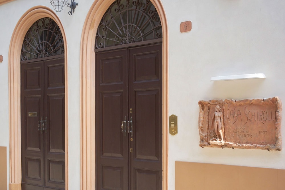 Casa Schirolli