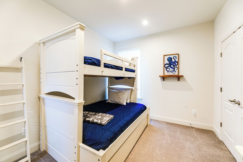 Shuttle to Bethany Beach: Stylish Home w/ Perks!