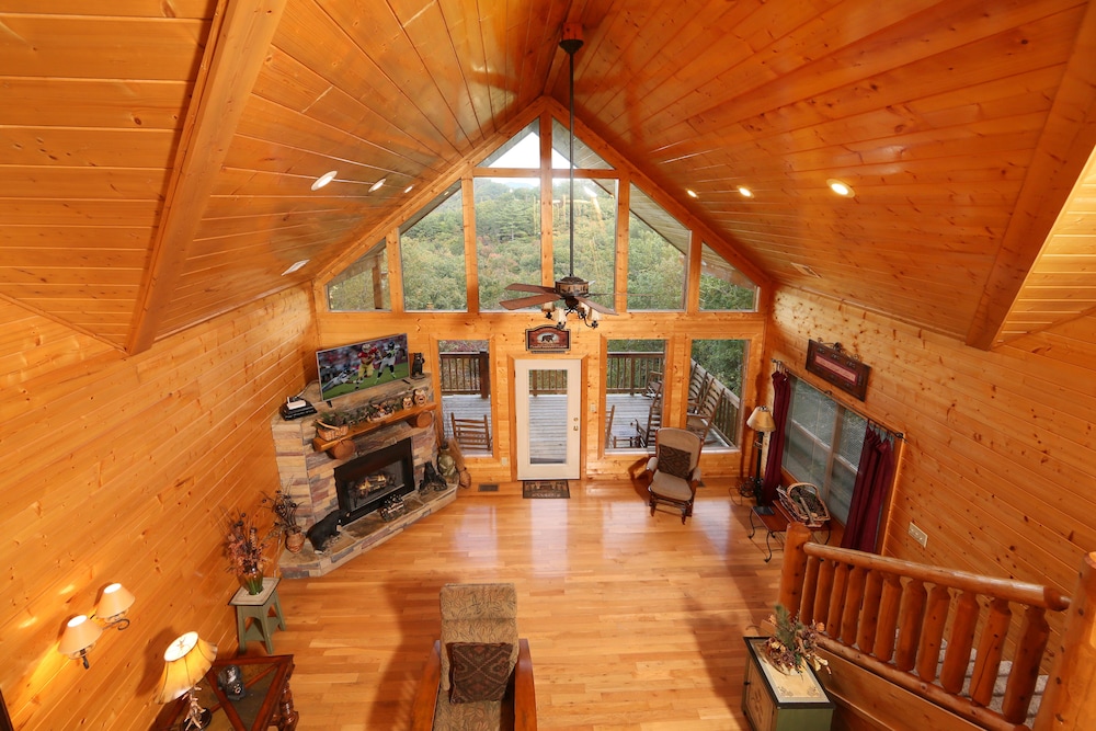 Mountain Shadow Lodge - Six Bedroom Cabin, fotografía 2