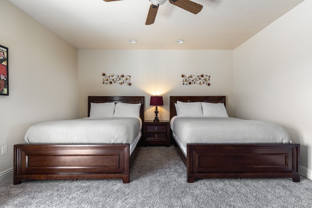 Wilson Creek Manor By Avantstay Sleeps 24 Amazing Estate w Pool Game Room