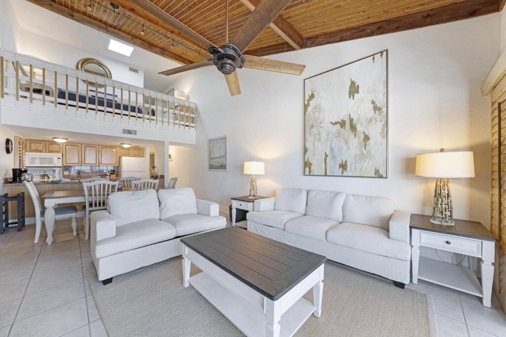 South Seas Beach Villa 2538 3 Bedroom Condo
