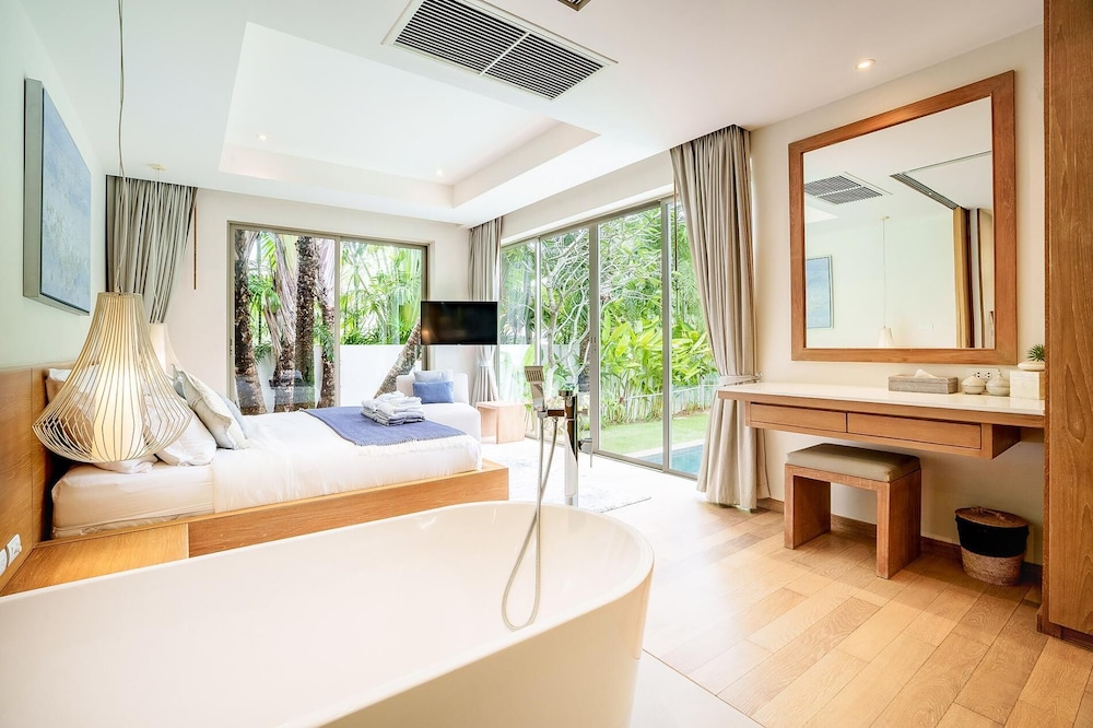 Trichada Stylish Private Pool Villa 3, Bang Tao