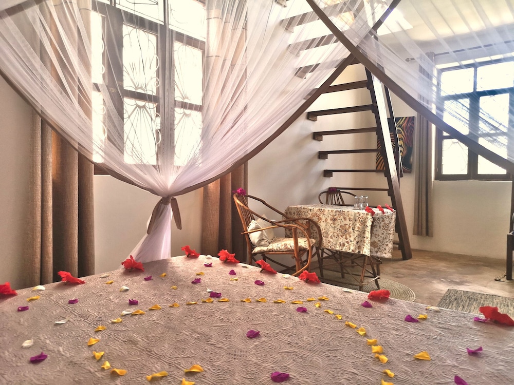 Moonshine Villa