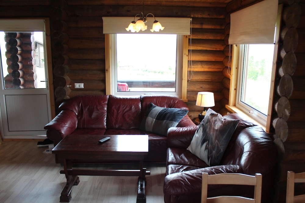 Akureyri Log Cottage
