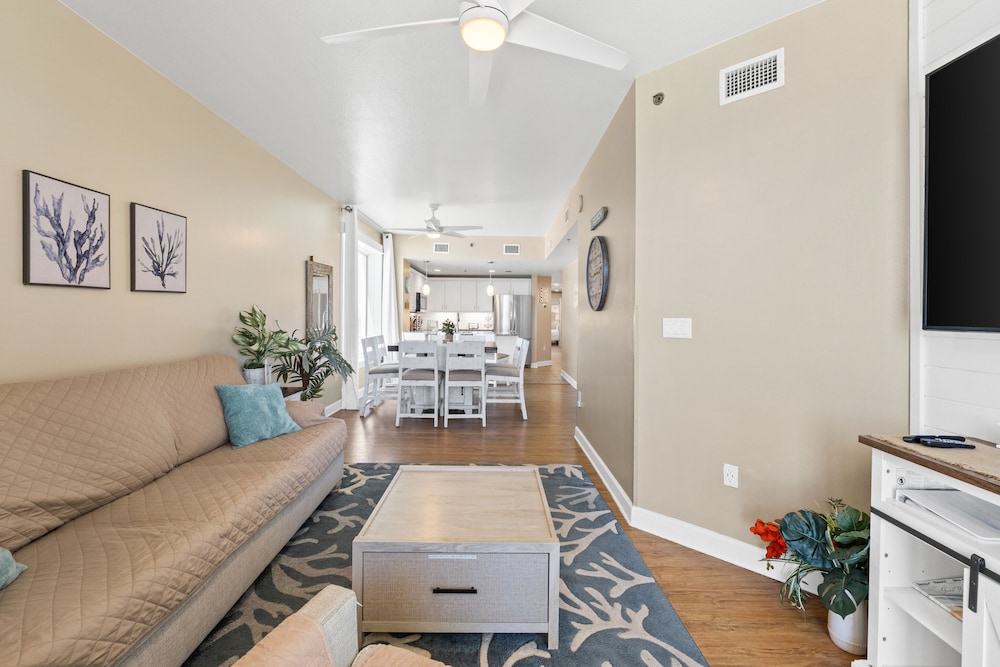 Grand Panama Beach Resort by Panhandle Getaways