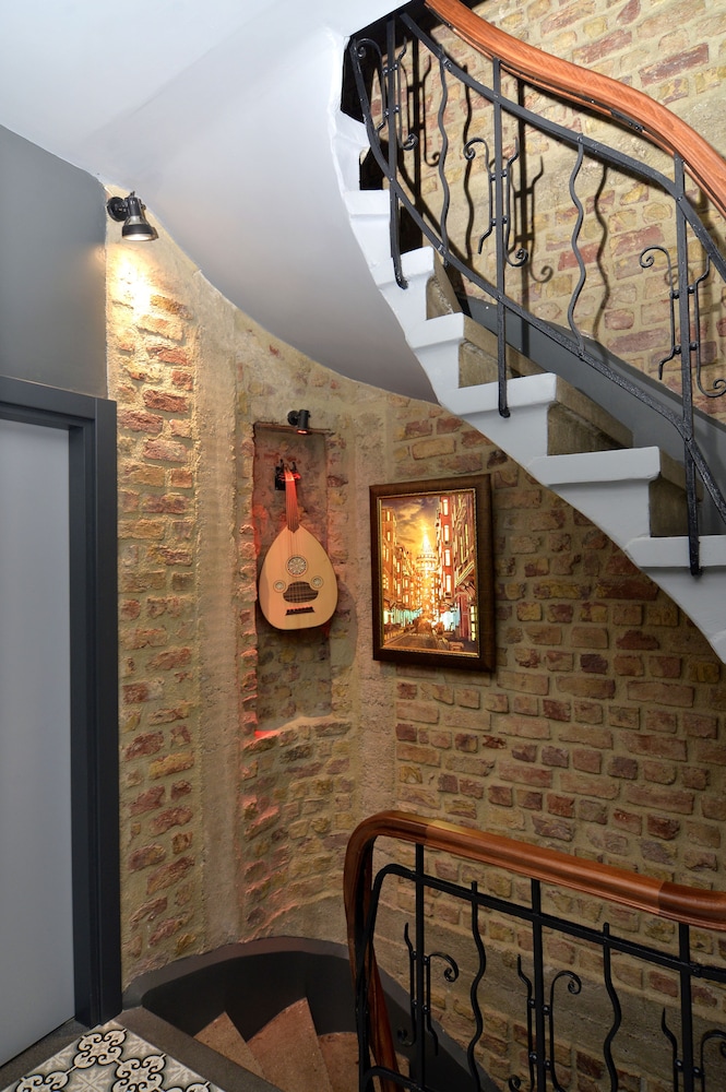 Pera Luna Residence - Özel Sınıf - Image 70