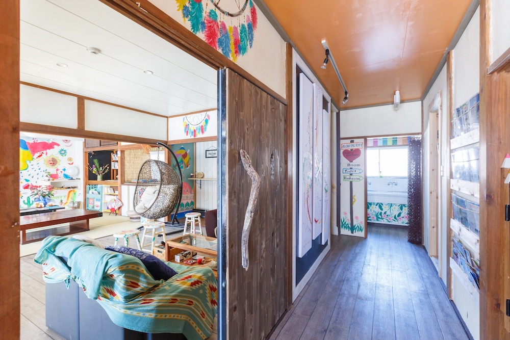 Guesthouse Asobi Factory - Hostel