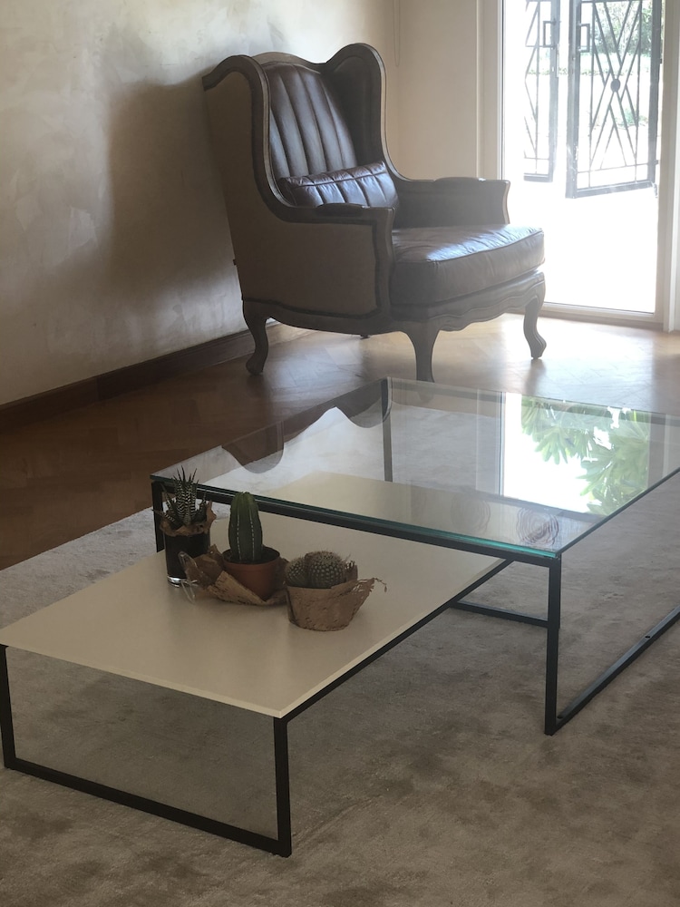 Impeccable 5 Beds Villa in Dubai