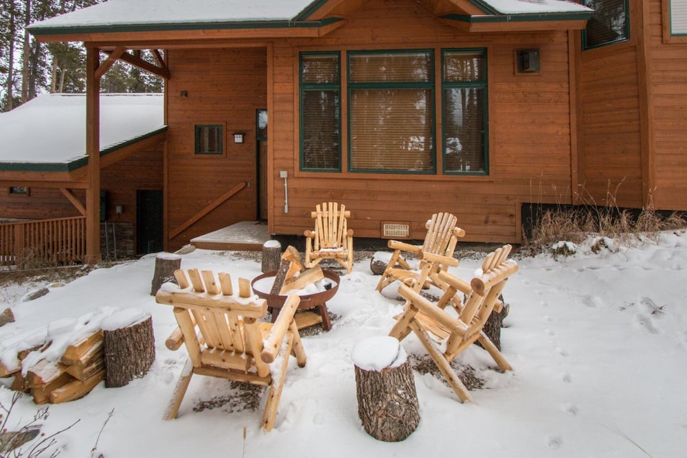 Four Pines Retreat