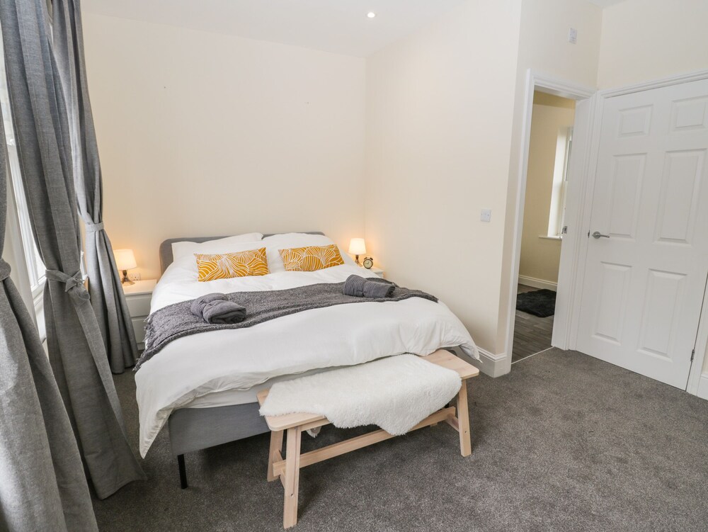 24 Baxtergate