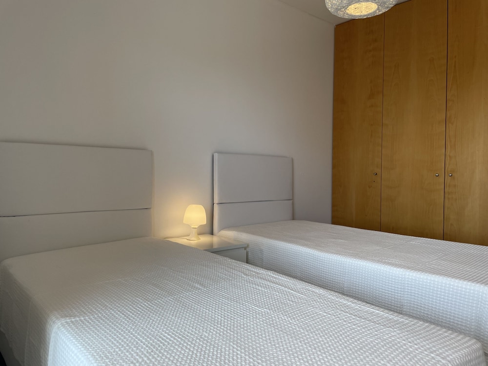 17 in Portim o With 2 Bedrooms and 2 Bathrooms