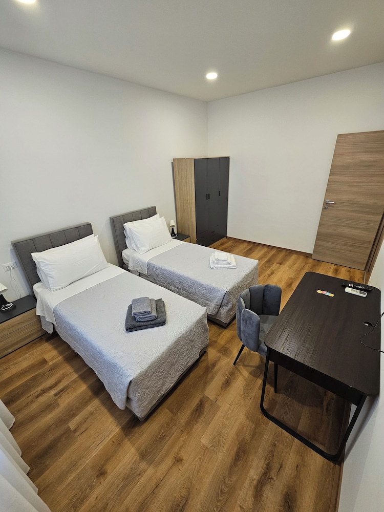 B&B Lunis