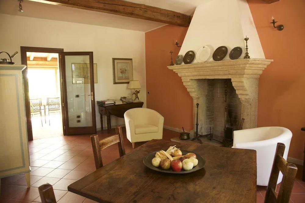 Alla Cedrara agriturismo photo 3