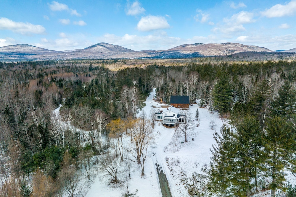 Rustic Mountain-view Farmhouse on 159 Acres view 5