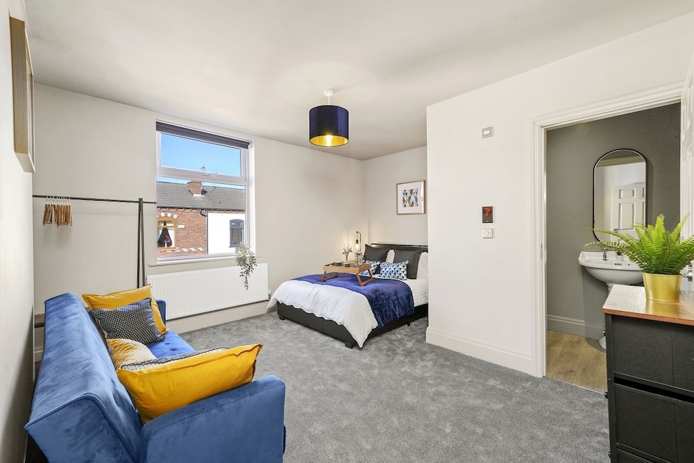 Stone Pit Apartments view 3
