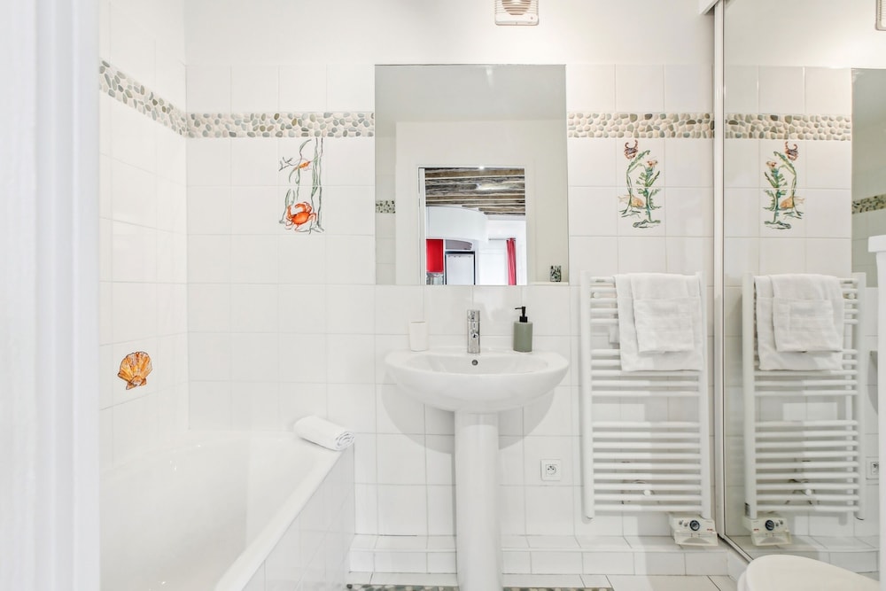 Spacious 1BR in the Heart of Paris