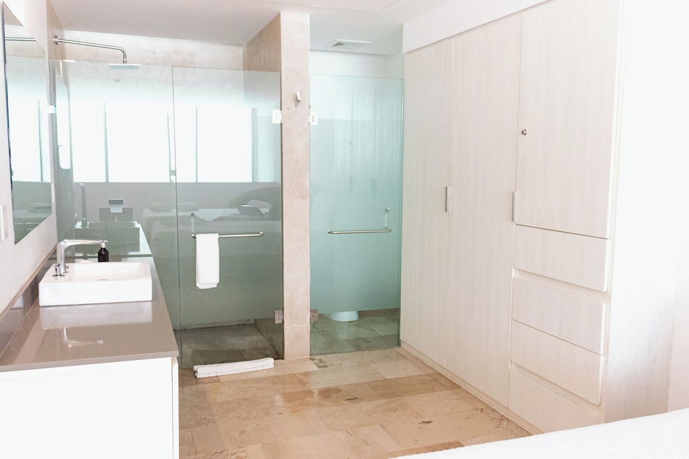 Oceana by Corax Management