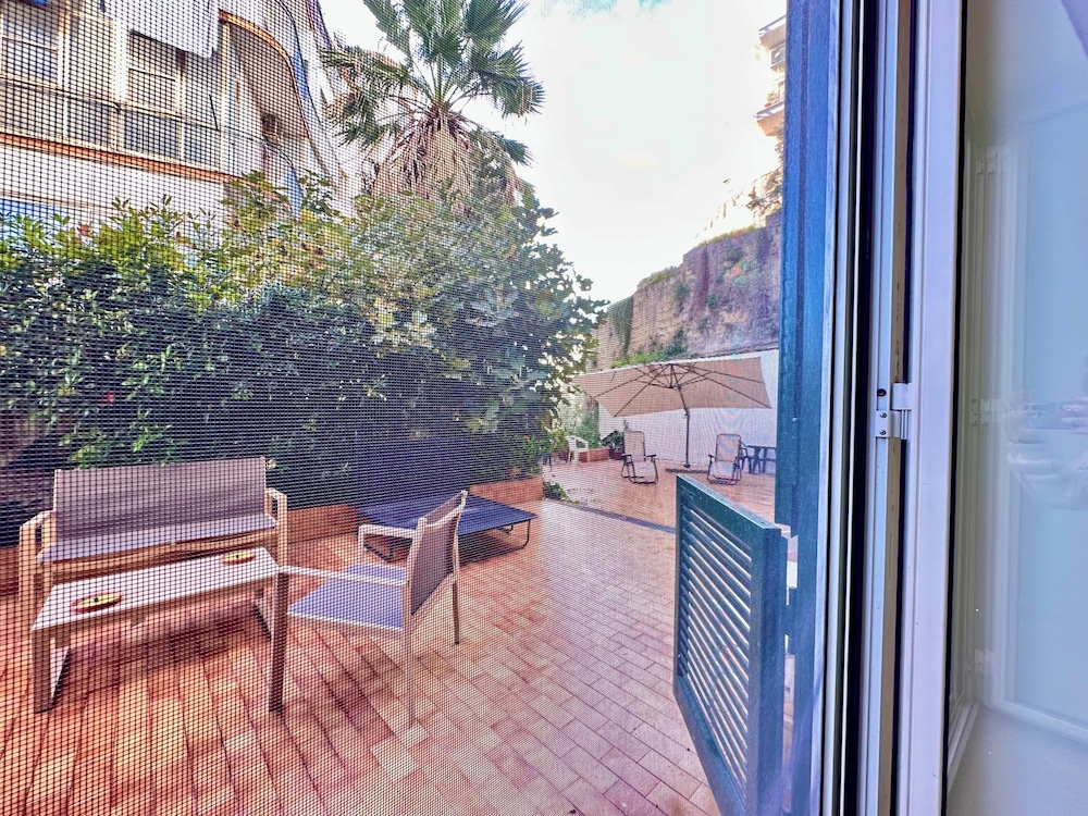 Life in Naples