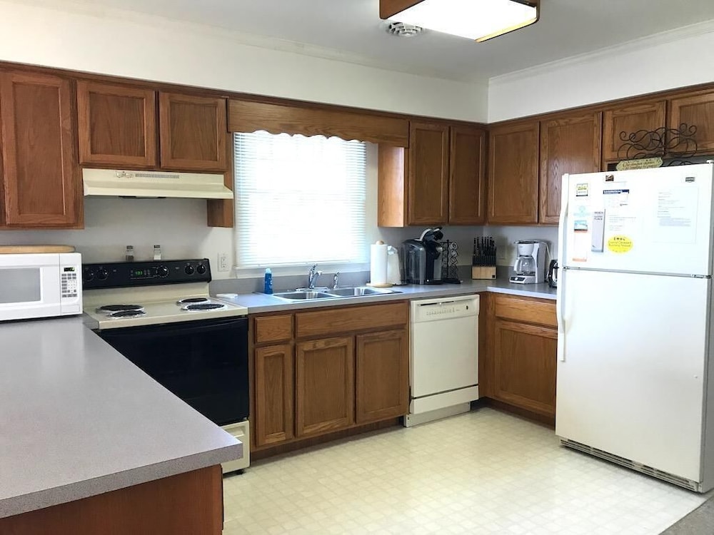 Rodney Avenue 3A