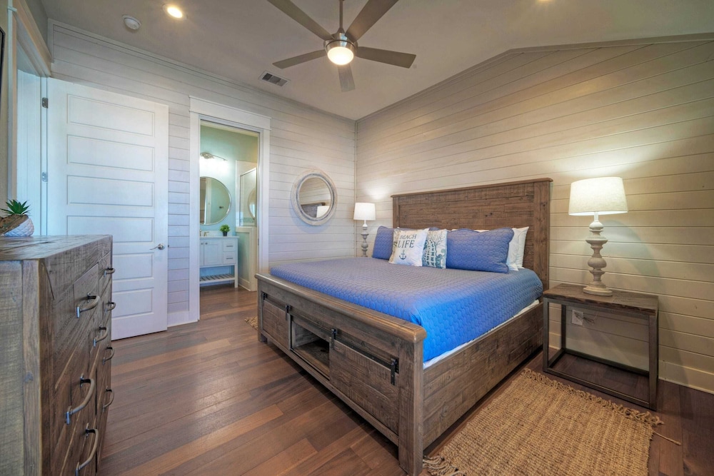 Sailfish & Blue Marlin Buyout by Avantstay 2 Units, Marina Front + View, Patio