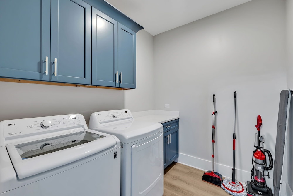 Soprano-private Rooftop-gr8 Walking Location