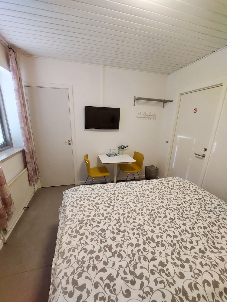 Hine Bakke Guest House
