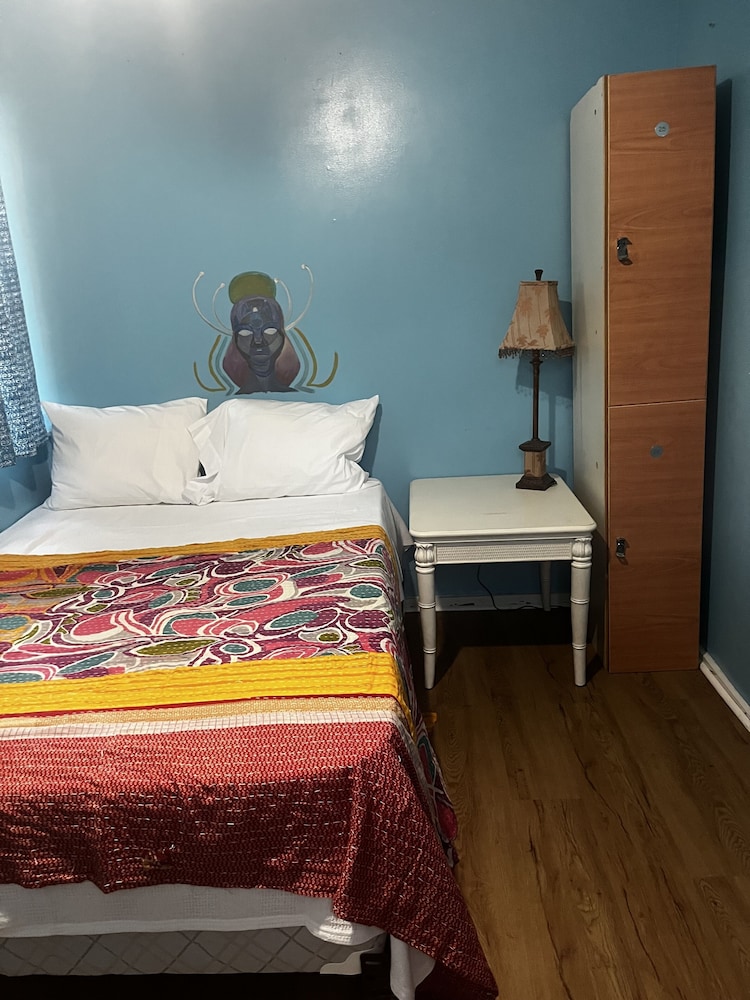Tillett Gardens Guest House view 3