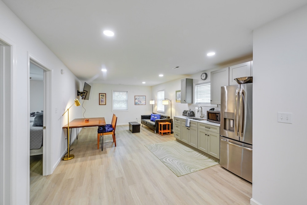 4 Mi to Rehoboth Beach: Cozy Coastal Apt!