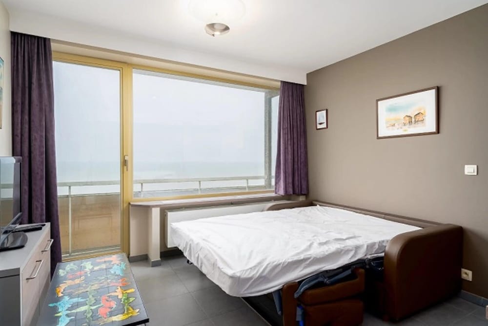 Modern Apartment in Coastal Location