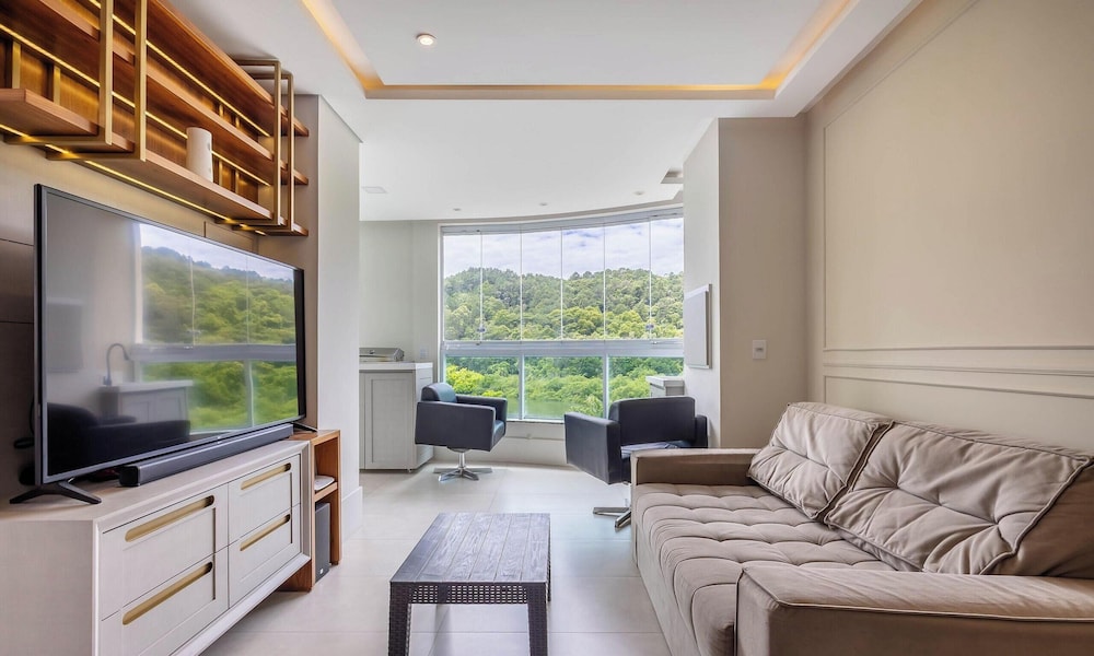 Your Complete Stay Just Minutes From the sea in BC Stls