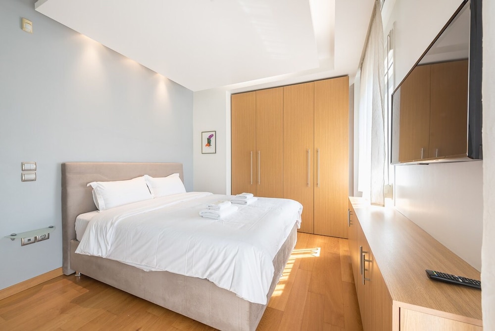 Agios Ioannis Metro Station - Comfy Apartment