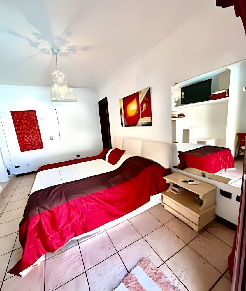 Casa com piscina em Acapulco Guarujá SP3