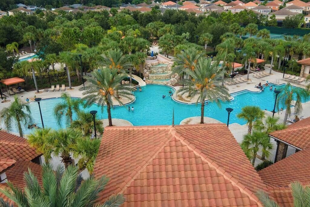 Fabulous 5 BR With Pool Solterra Resort