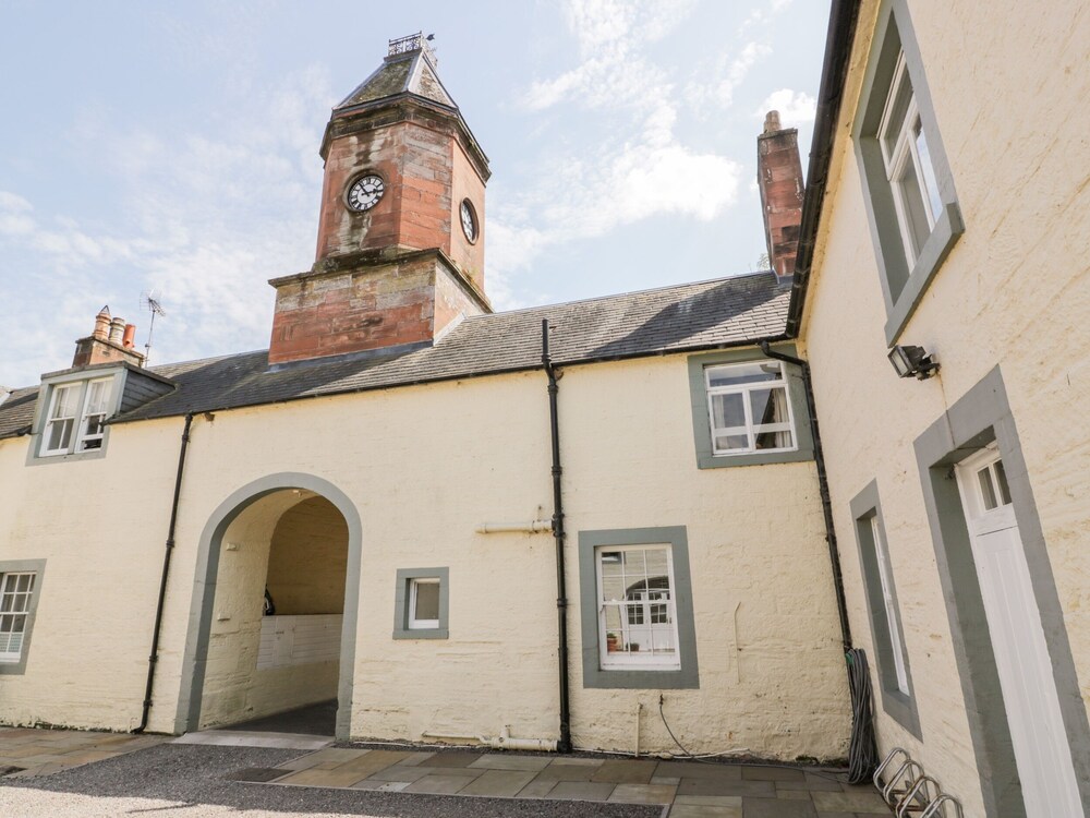 Dumfries Vacations - The Mews Flat - Property Image 2