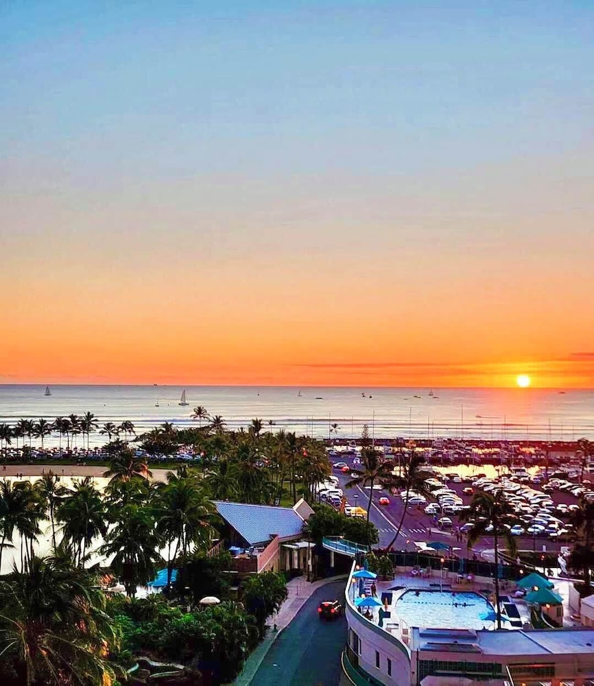 @ Marbella Lane - Cozy 2BR w/ Amazing Ocean Views
