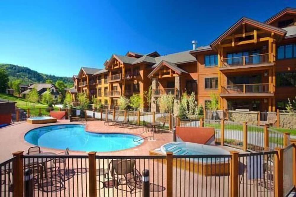 5106 Emerald Lodge, Trappeur's Crossing Apartment 5