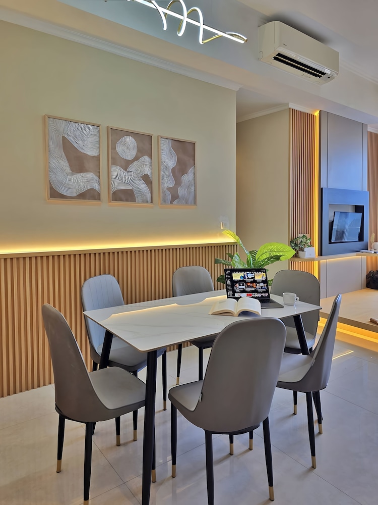 Staysanliving - Taman Anggrek Residence