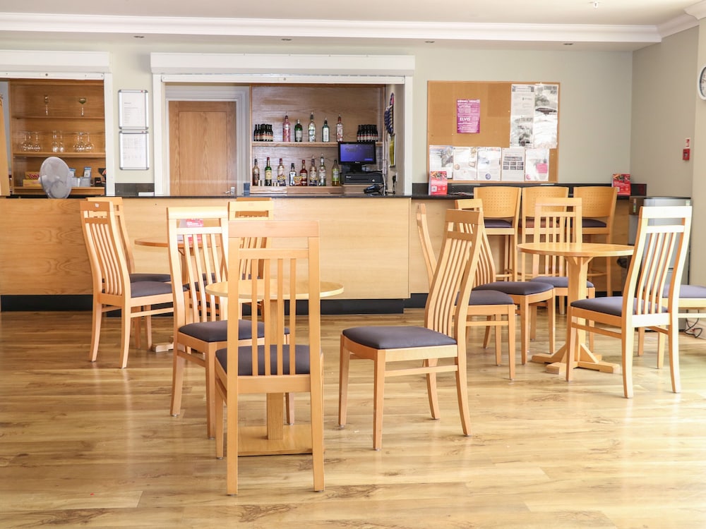 Flat 34 - Marine Court