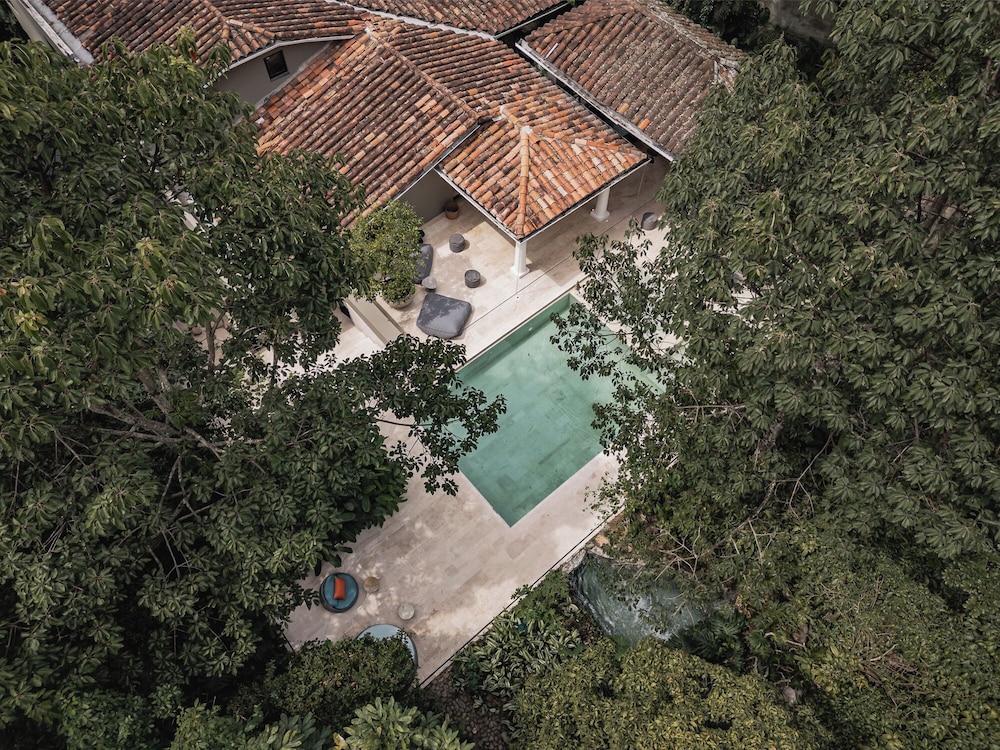 EP Casa Uribe Architecture Art & Nature