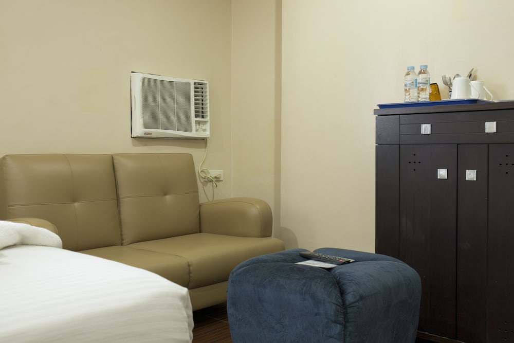Palmbeach Resort and Spa Mactan