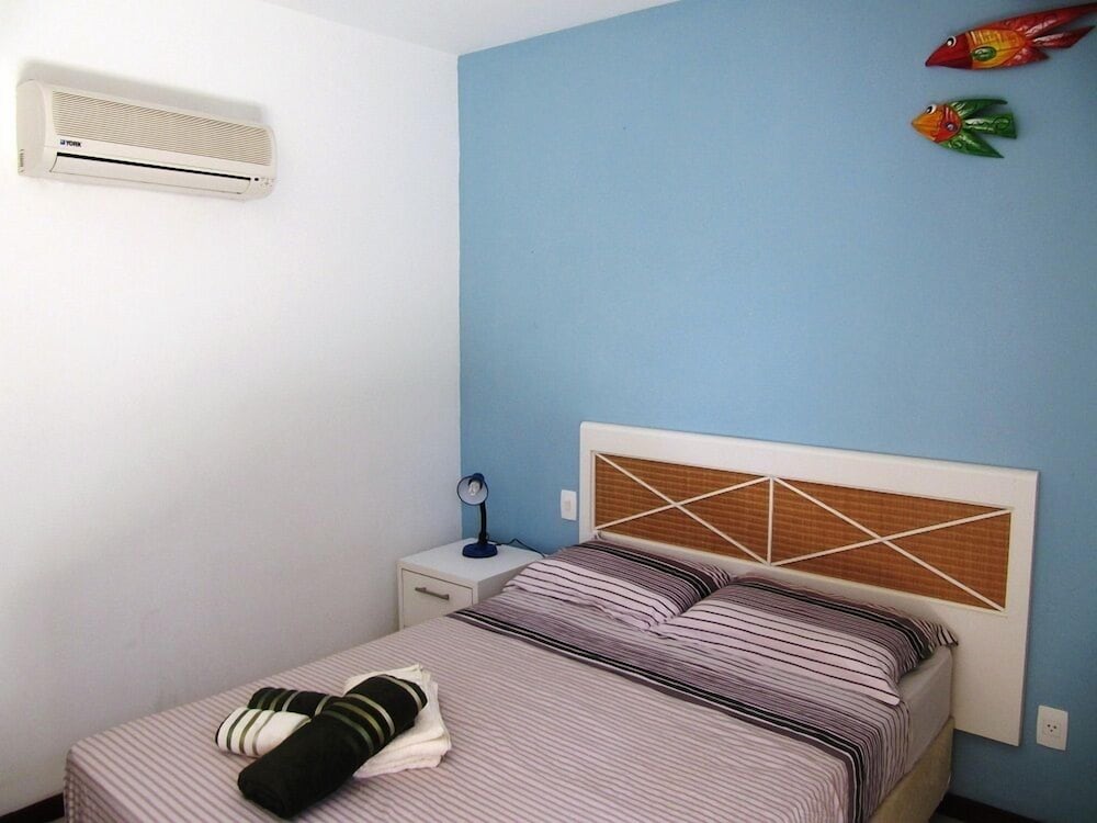 Picasso Flat