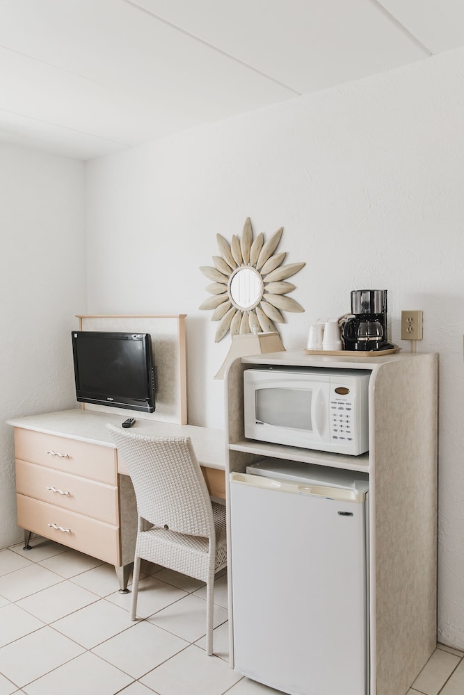 AA Heart of Wildwood Motels
