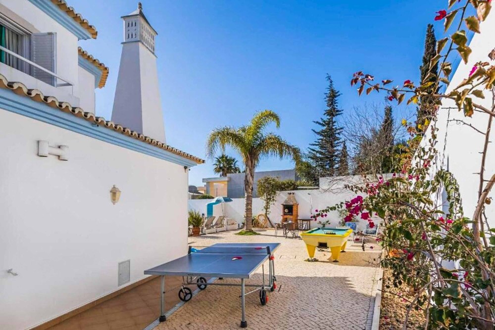Casa Oliveira