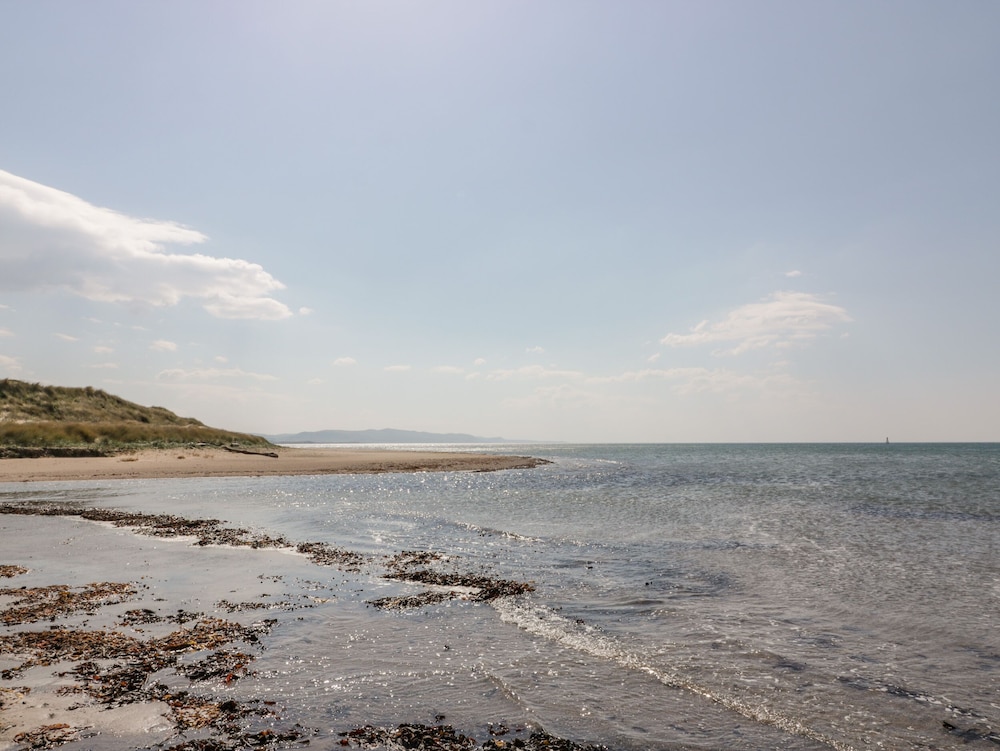Ailsa Shores