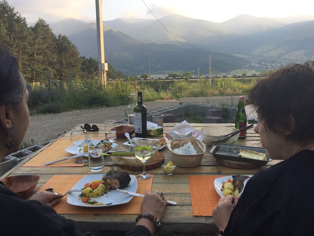 LerMont Guest House