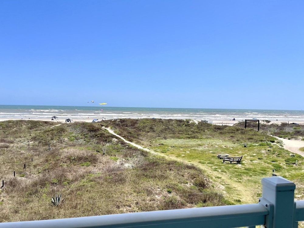 Beachgate Condo Suites And Hotel 531 1 Bedroom Condo