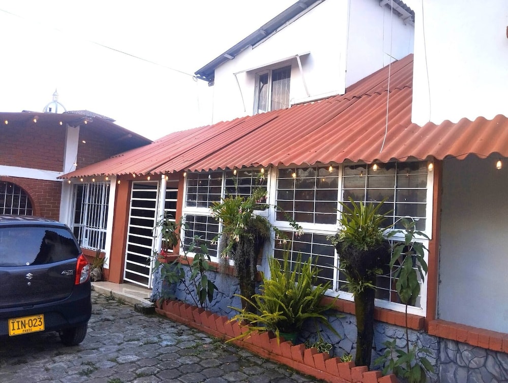 Serene Mountain Retreat in Pasto, Colombia - Your Home Away From Home